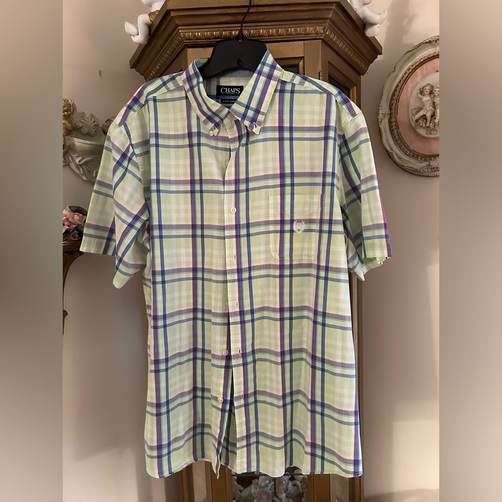 Chaps great condition men’s short sleeve plaid shirt size XL. C:3096-5/19/26